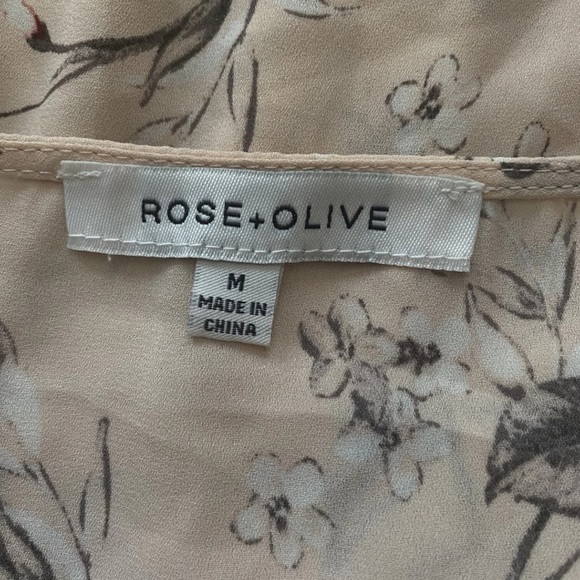 ROSE & OLIVE Women’s Floral Wrap Blouse Top Medium Pink Long Sleeve Lightweight - Picture 5 of 7